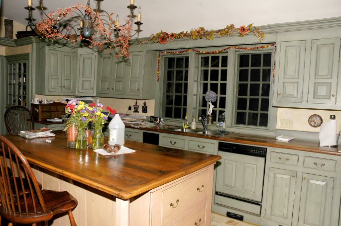 Antique Kitchens