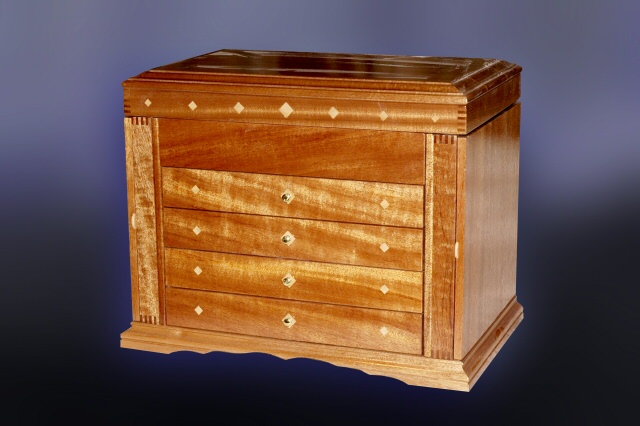 Sapelle Jewelry Box