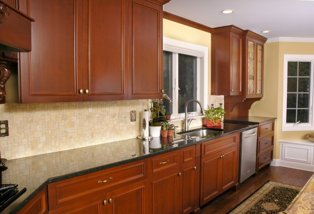 Modern Maple Kitchen